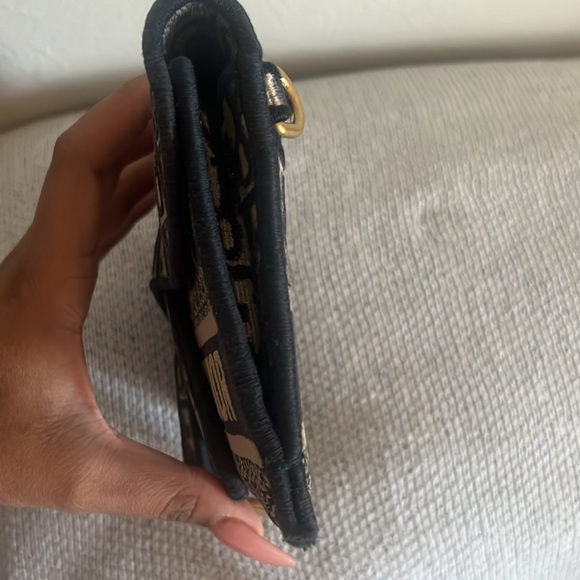 CHRISTIAN DIOR
Oblique Slim Saddle Pouch Blue - Picture 3 of 9